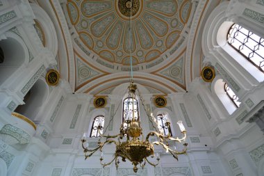 Kucuk Mecidiye Camii, İstanbul 'un Beşiktaş ilçesindeki Osmanlı döneminden kalma tarihi bir ibadethane..