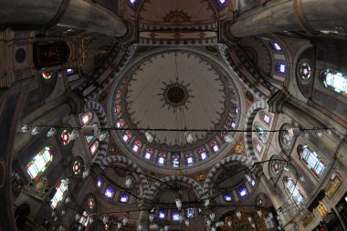 Laleli Camii, İstanbul 'un Fatih ilçesindeki Osmanlı döneminden kalma tarihi bir ibadethane. 1760-1763 yılları arasında.