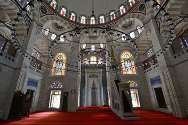 İstanbul, Türkiye 'de yer alan Mesih Ali Paşa Camii 16. yüzyılda Mimar Sinan tarafından inşa edilmiştir..