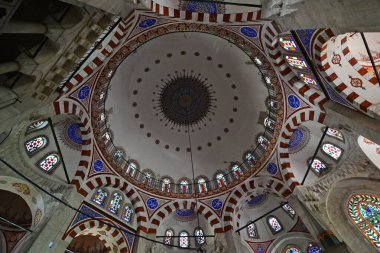 İstanbul, Türkiye 'de yer alan Mesih Ali Paşa Camii 16. yüzyılda Mimar Sinan tarafından inşa edilmiştir..