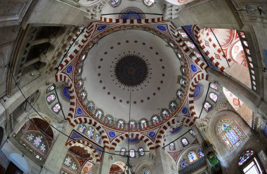İstanbul, Türkiye 'de yer alan Mesih Ali Paşa Camii 16. yüzyılda Mimar Sinan tarafından inşa edilmiştir..