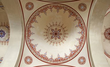 İstanbul, Türkiye 'de yer alan Mesih Ali Paşa Camii 16. yüzyılda Mimar Sinan tarafından inşa edilmiştir..