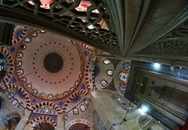 İstanbul, Türkiye 'de yer alan Mesih Ali Paşa Camii 16. yüzyılda Mimar Sinan tarafından inşa edilmiştir..