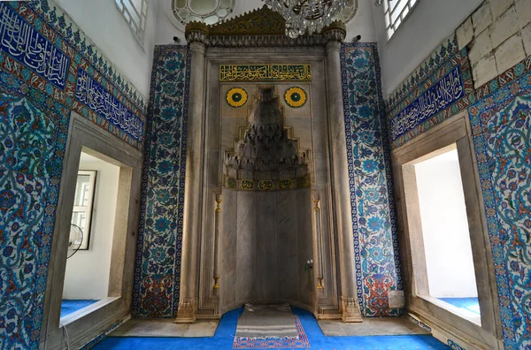 トルコのイスタンブールに位置するメフメット モスクは ミマール シンアンによって16世紀に建てられました — ストック写真