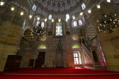 Türkiye 'nin Uskudar ilçesinde yer alan Mihrimah Sultan Camii ve Kompleksi 16. yüzyılda Mimar Sinan tarafından inşa edilmiştir..