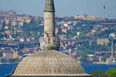 Türkiye 'nin Uskudar ilçesinde yer alan Mihrimah Sultan Camii ve Kompleksi 16. yüzyılda Mimar Sinan tarafından inşa edilmiştir..