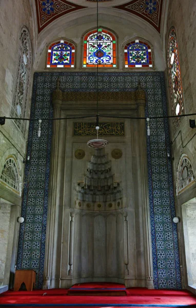 トルコのイスタンブールに位置するメシア モスクは ミマル シンアンによって16世紀に建てられました — ストック写真