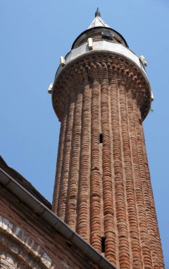 Türkiye 'nin İstanbul kentinde yer alan Molla Gurani Camii 10. yüzyılda bir kilise olarak inşa edildi. 15. yüzyılda bir camiye dönüştürülmüş..