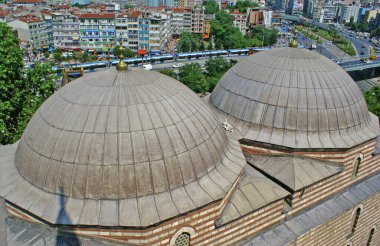İstanbul, Türkiye 'de yer alan Murat Paşa Camii 1471 yılında inşa edildi.