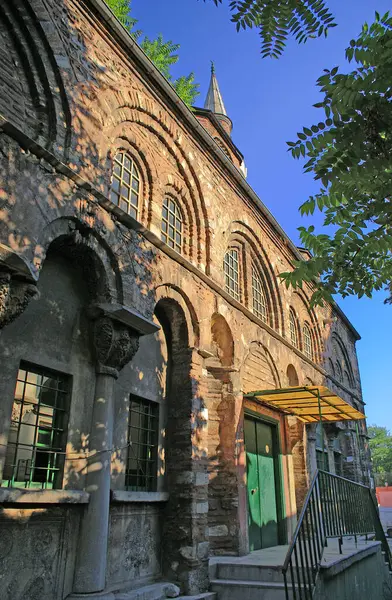 位于土耳其伊斯坦布尔的Molla Gurani清真寺建于10世纪 是一座教堂 它在15世纪被改建成一座清真寺 — 图库照片