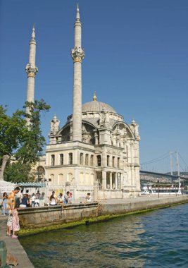 Türkiye 'nin İstanbul kentindeki Ortakoy Camii 1854 yılında inşa edildi..