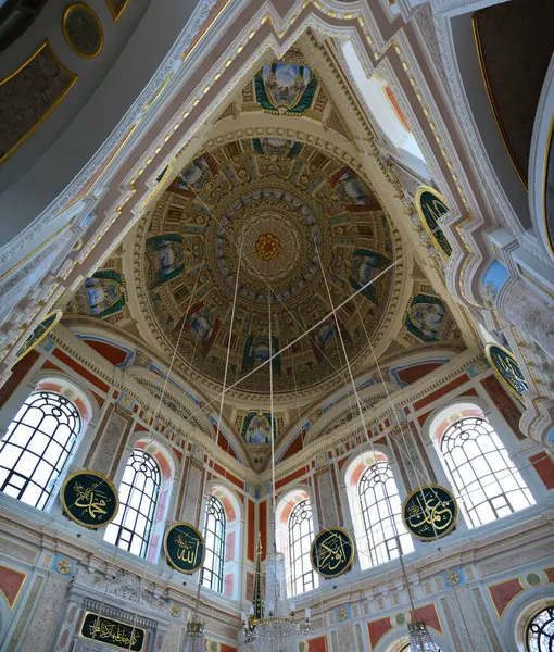 Mezquita Ortakoy Ubicada Estambul Turquía Fue Construida 1854 — Foto de Stock