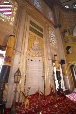 Türkiye 'nin İstanbul kentinde yer alan Mavi Cami 1617 yılında inşa edildi. Osmanlı döneminin en ünlü camii..