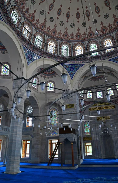 トルコのイスタンブールに位置するソコルー メフメット モスクは ミマール シンアンによって16世紀に建てられました — ストック写真