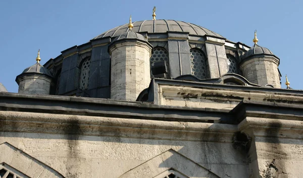 이스탄불에 루메흐 사원은 미마르 세기에 지었다 — 스톡 사진