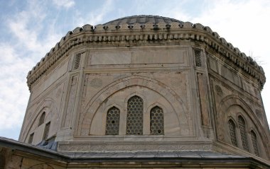 İstanbul, Türkiye 'de yer alan Seb Sefa Hatun Camii 1787 yılında inşa edildi..