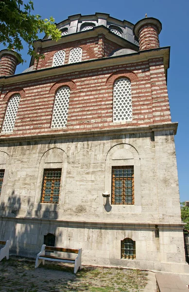 位于土耳其伊斯坦布尔的Seb Sefa Hatun清真寺建于1787年 — 图库照片
