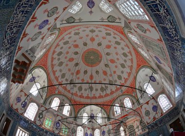İstanbul, Türkiye 'de bulunan Hatice Turhan Sultan Mezarı 1663 yılında inşa edildi..