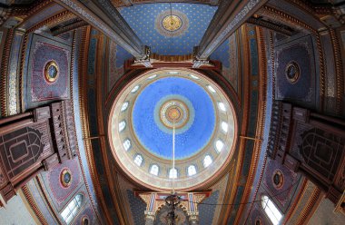 İstanbul, Türkiye 'de yer alan Yıldız Hamidiye Camii 1885 yılında inşa edildi. İstanbul 'un en güzel camilerinden biri..
