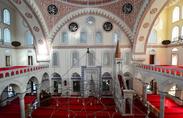 位于土耳其伊斯坦布尔的Zal Mahmut Pasha清真寺和陵墓建于16世纪 这是米玛 西南的作品 — 图库照片