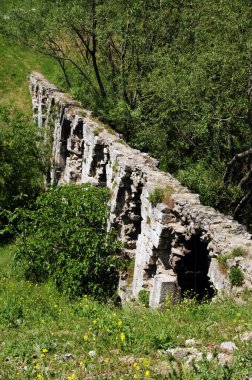 İstanbul, Türkiye 'de yer alan Ali Paşa Aqueduct Osmanlı döneminde inşa edildi.