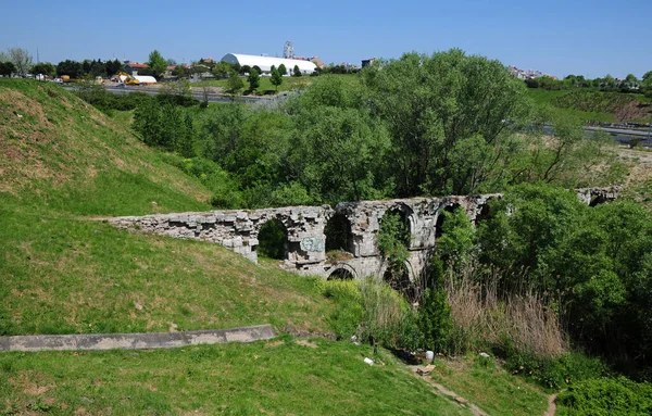 Aqueduto Ali Pasha Localizado Istambul Turquia Foi Construído Durante Período — Fotografia de Stock