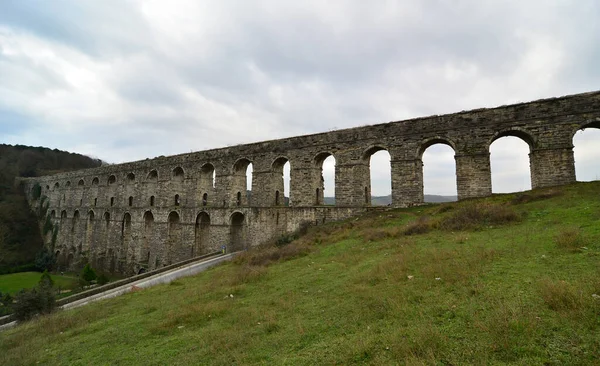 Beläget Istanbul Turkiet Egri Aqueduct Byggdes Mimar Sinan 1500 Talet — Stockfoto