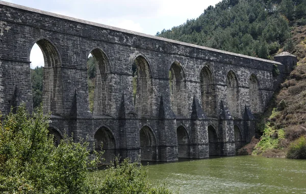 Położony Stambule Turcja Akwedukt Guzelce Został Zbudowany Przez Mimar Sinan — Zdjęcie stockowe