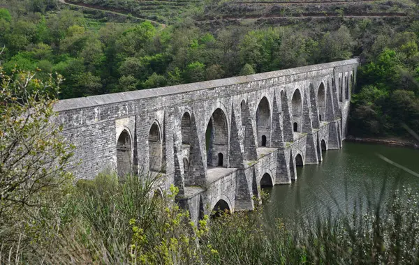 Located Istanbul Turkey Maglova Aqueduct Built Mimar Sinan 16Th Century — Stock Photo, Image