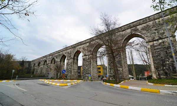 Localizado Istambul Turquia Aqueduto Bahcekoy Foi Construído Século Xviii — Fotografia de Stock