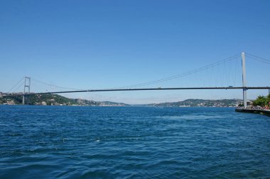 Türkiye 'nin İstanbul kentindeki Boğaz üzerindeki üç köprüden biri olan Boğaz Köprüsü, ülkede inşa edilen ilk büyük modern köprü olma özelliğini taşıyor..