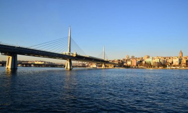 Yavuz Sultan Selim Köprüsü, İstanbul, Türkiye 'de 2016 yılında inşa edildi. 1875 metre uzunluğunda asma bir köprü..