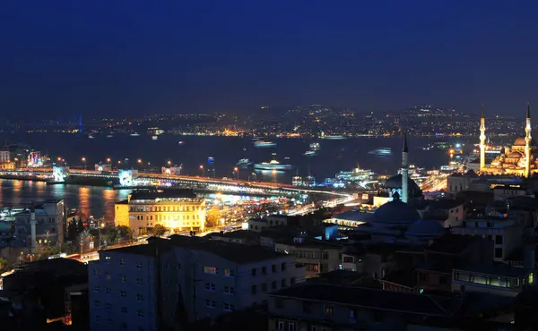 Vuurwerk Nachtzicht Vanuit Istanbul Turkije — Stockfoto