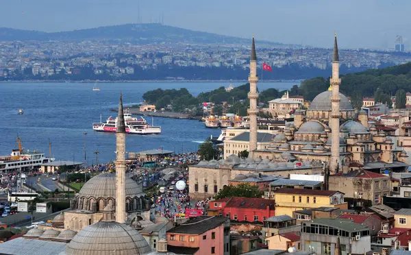 İstanbul 'un yukarıdan görünüşü