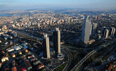 İstanbul, Türkiye 'de gökdelen manzarası