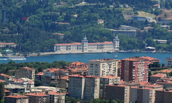 İstanbul, Türkiye 'de gökdelen manzarası