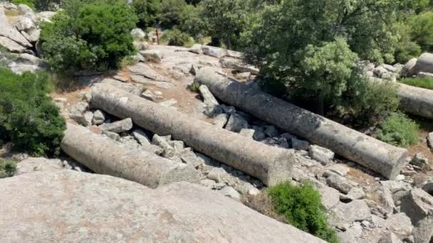 Kocali Village Ancient Columns Encuentra Canakkale Turquía Las Columnas Fueron — Vídeo de stock