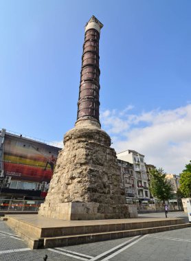 İstanbul, Türkiye 'de yer alan Cemberlitas Sütunu 330 yılında Romalılar tarafından inşa edildi..