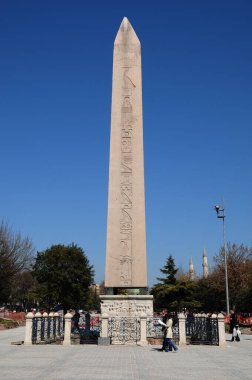 Obelisk, Örgü Sütun ve Yılan Sütunu, Türkiye 'nin İstanbul kentindeki Roma döneminden eserler..