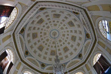 İstanbul, Türkiye 'de bulunan 2. Mahmut Mezarı 1839 yılında inşa edildi. Osmanlı Sultanları, Mahmut II, Abdülaziz ve Abdülhamit II burada gömülü..