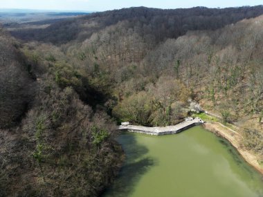 İstanbul, Türkiye 'deki Belgrad Ormanlarında Ayvat Barajı Osmanlı döneminde inşa edildi.