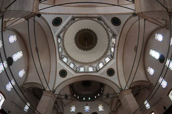 Balikesir, Türkiye. 21 Mayıs 2011. Türkiye 'nin Balikesir kentindeki Tarihi Zagnos Paşa Camii' nden bir manzara