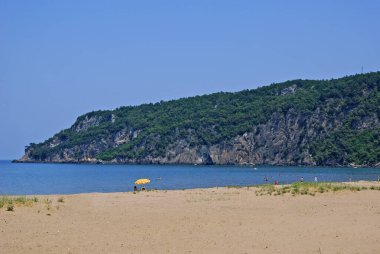 Türkiye 'nin Bartin kentinde yer alan Inkumu ilçesi bir tatil bölgesidir..