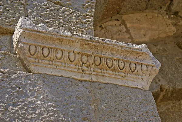 Türkiye 'nin Amasra kentindeki Tarihi Kemere Köprüsü Roma döneminde inşa edilmiştir..