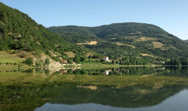 Türkiye 'nin Bolu kentinde Cubuk Gölü
