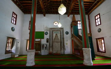 Türkiye 'nin Burdur kentinde yer alan Dengere Camii, Osmanlılar tarafından inşa edilmiş çok güzel bir ahşap camidir..