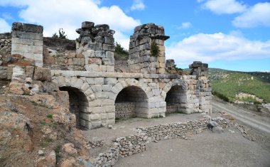 Türkiye 'nin Burdur kentinde yer alan antik Kibrya kenti, ülkenin en önemli antik kentlerinden biridir..