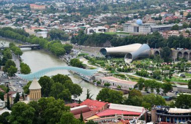 Gürcistan 'ın başkenti Tiflis' ten bir manzara