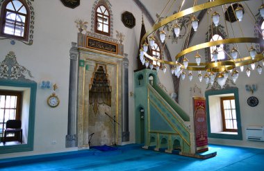 Kosova 'nın Priştine kentindeki tarihi Sultan Murat Paşa Camii Osmanlılar tarafından inşa edildi..
