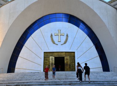 Arnavutluk 'un başkenti Tiran' da İsa 'nın Dirilişi Ortodoks Kilisesi' nin manzarası